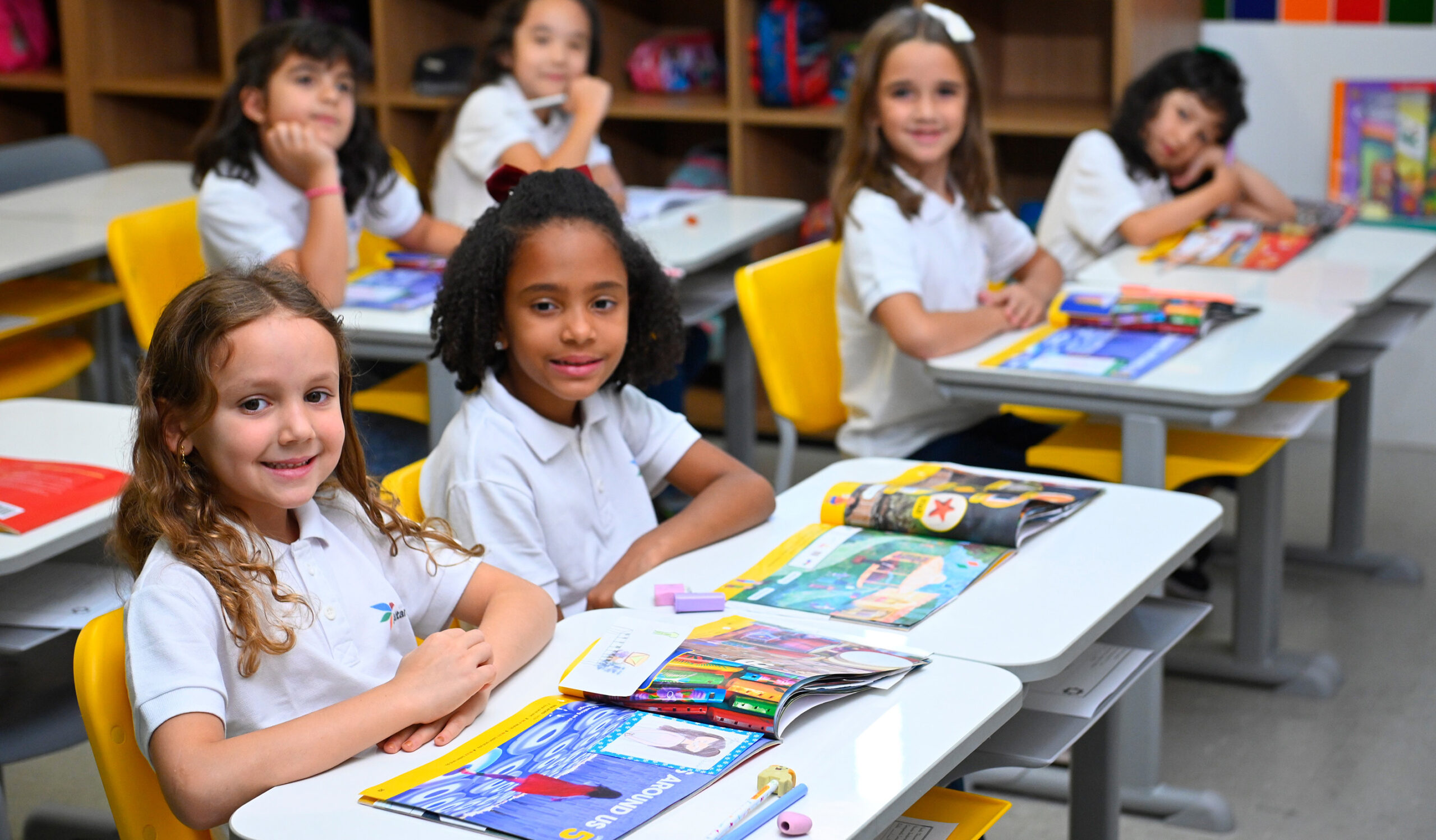 Crianças em sala de aula